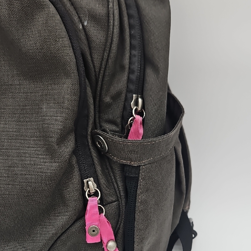 REI Dark Green Gray Tone Backpack with Pink Zipper Pulls - Picture 2 of 12
